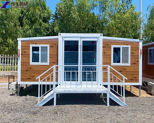 expandable house