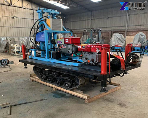 large crawler-mounted portable water well drilling rig
