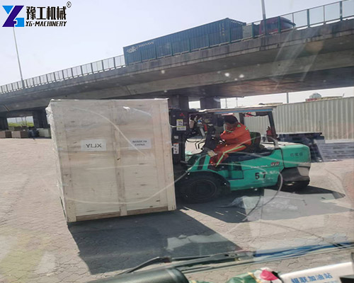 tracked sludge robot delivery
