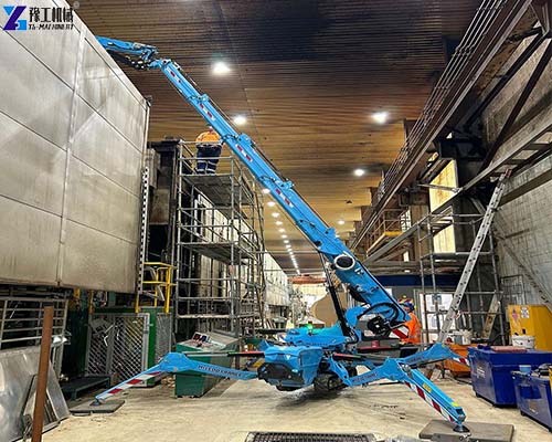 spider crawler crane indoor working